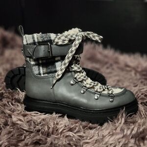 Circus NY by Sam Edelman Gretchen Gray Hiking Boot Size 7 us 37 European